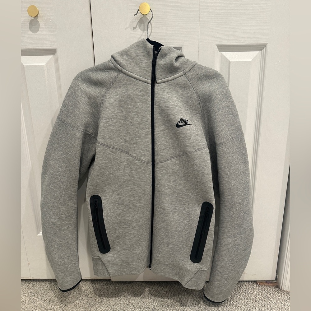 Men’s Nike Tech full zip sweatshirt